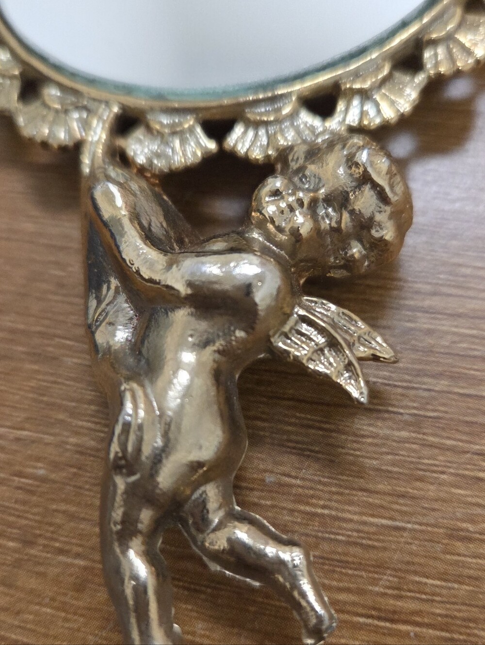 Vintage Ornate Gold Tone Vanity Cherub Cupid Handle Mirror Marked VIP - Picture 2 of 6